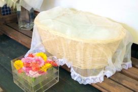 ペット用のお別れ生花と棺