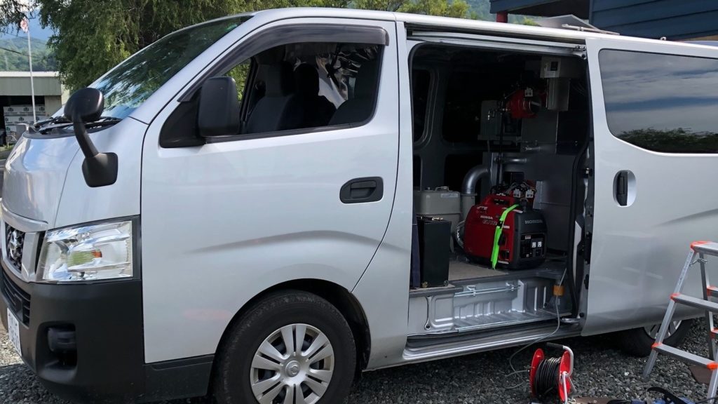 ペットを火葬する焼却炉を搭載している車